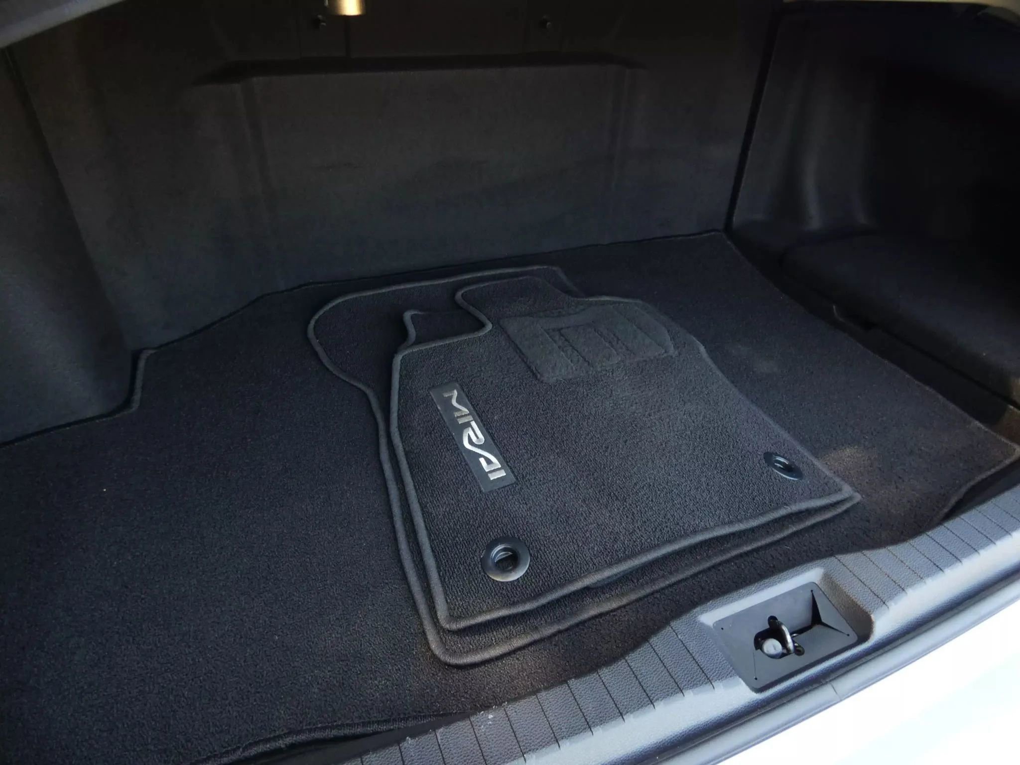 Used 2022 Toyota Mirai XLE Sedan 4D image 38