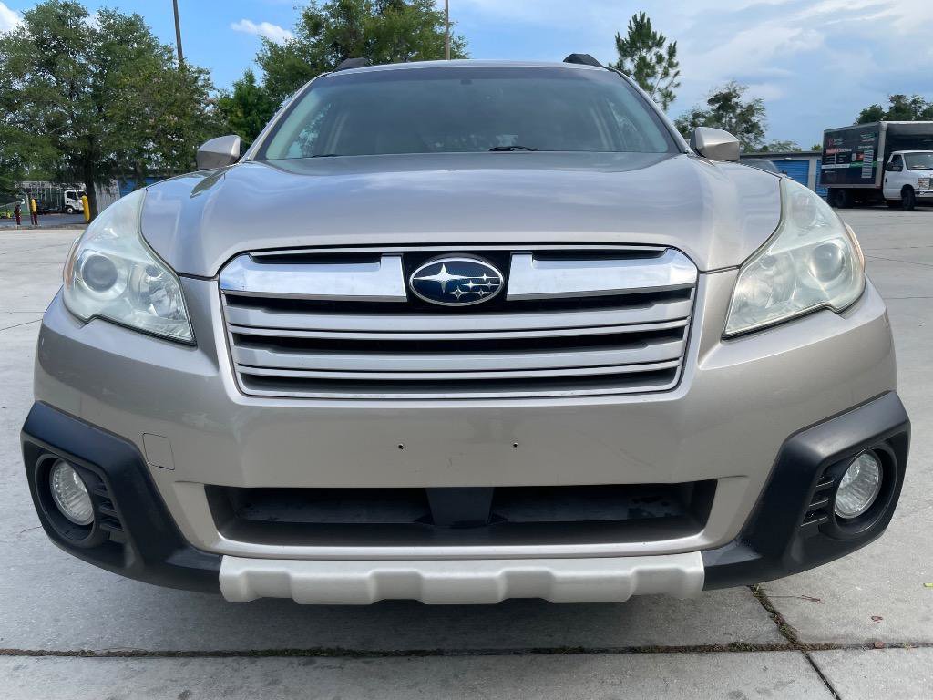 Used 2014 Subaru Outback 3.6R Limited w/ Moonroof Package AWD/4WD image 2