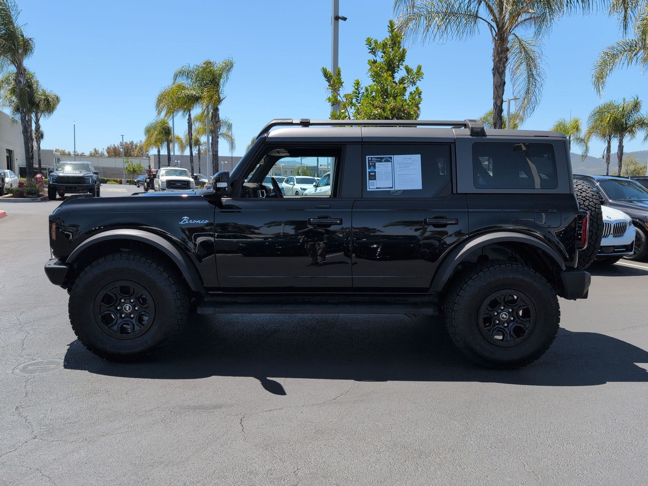 Used 2023 Ford Bronco Outer Banks w/ Sasquatch Package AWD/4WD image 7