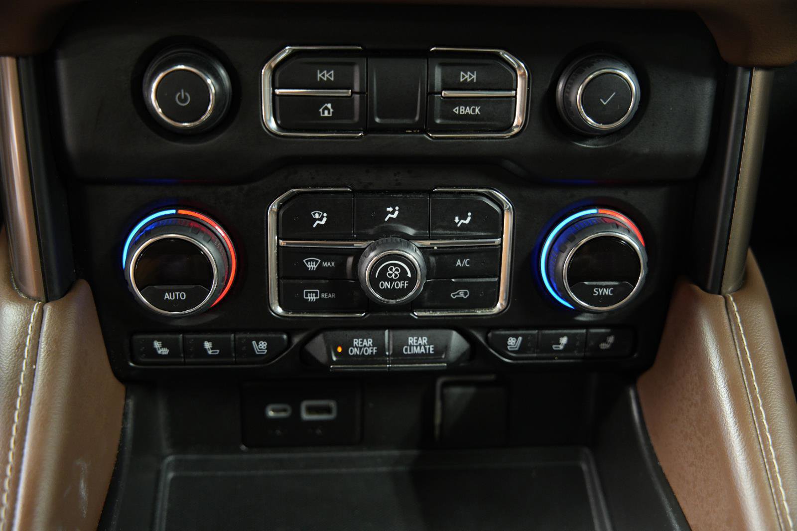 Used 2022 Chevrolet Tahoe High Country AWD/4WD image 43