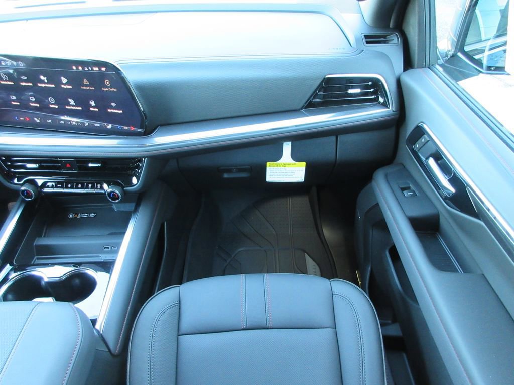 New 2026 Chevrolet Suburban RST image 18