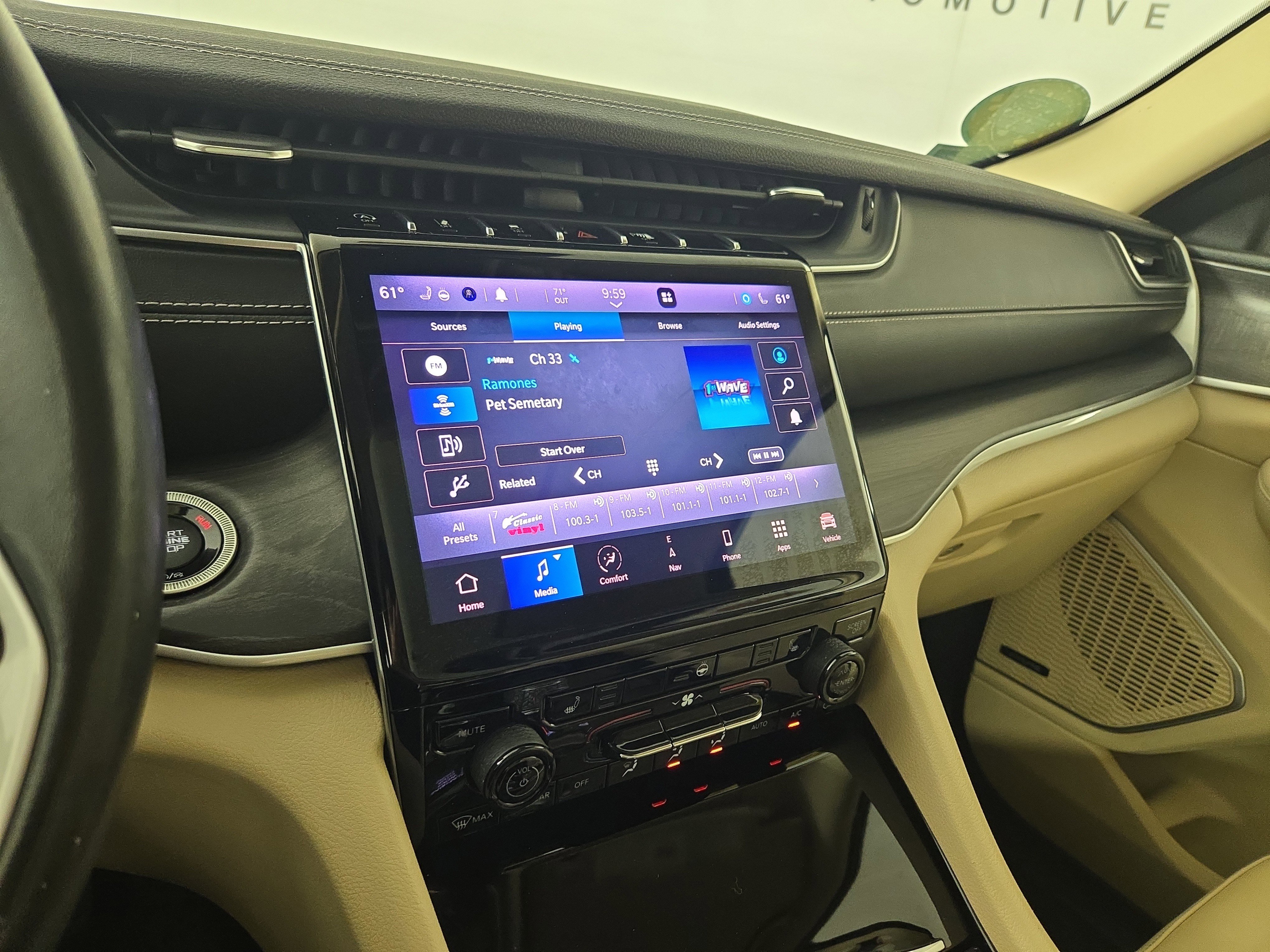 Used 2021 Jeep Grand Cherokee L Limited image 20