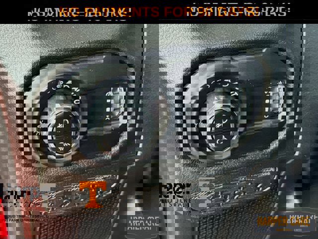 New 2025 Jeep Gladiator Sport image 13