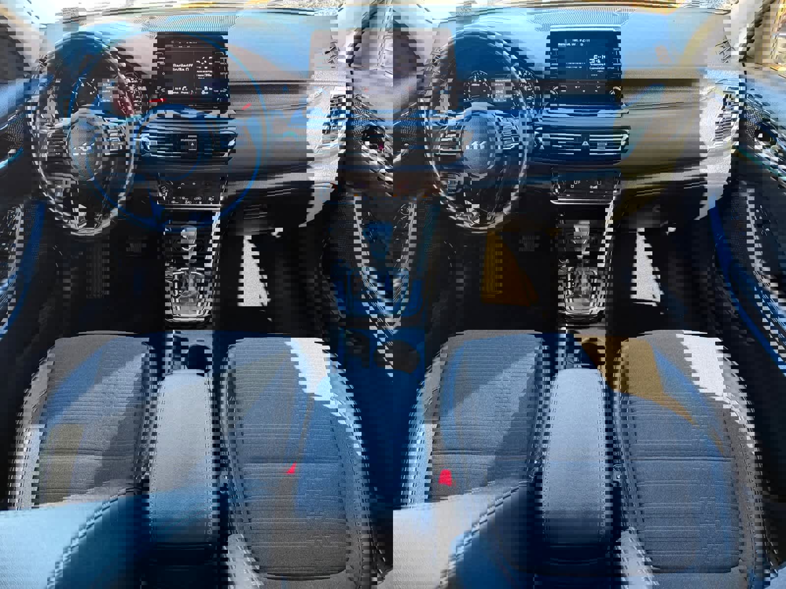 Used 2023 Kia Seltos S image 12