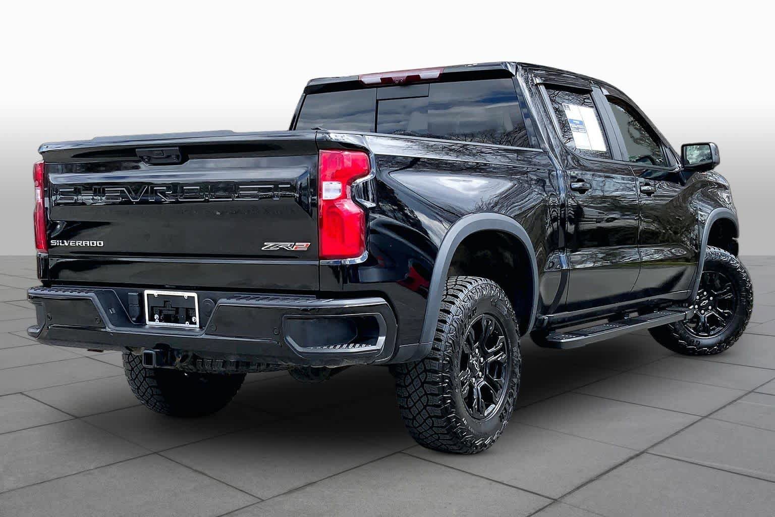 Used 2022 Chevrolet Silverado 1500 ZR2 w/ Technology Package AWD/4WD image 13