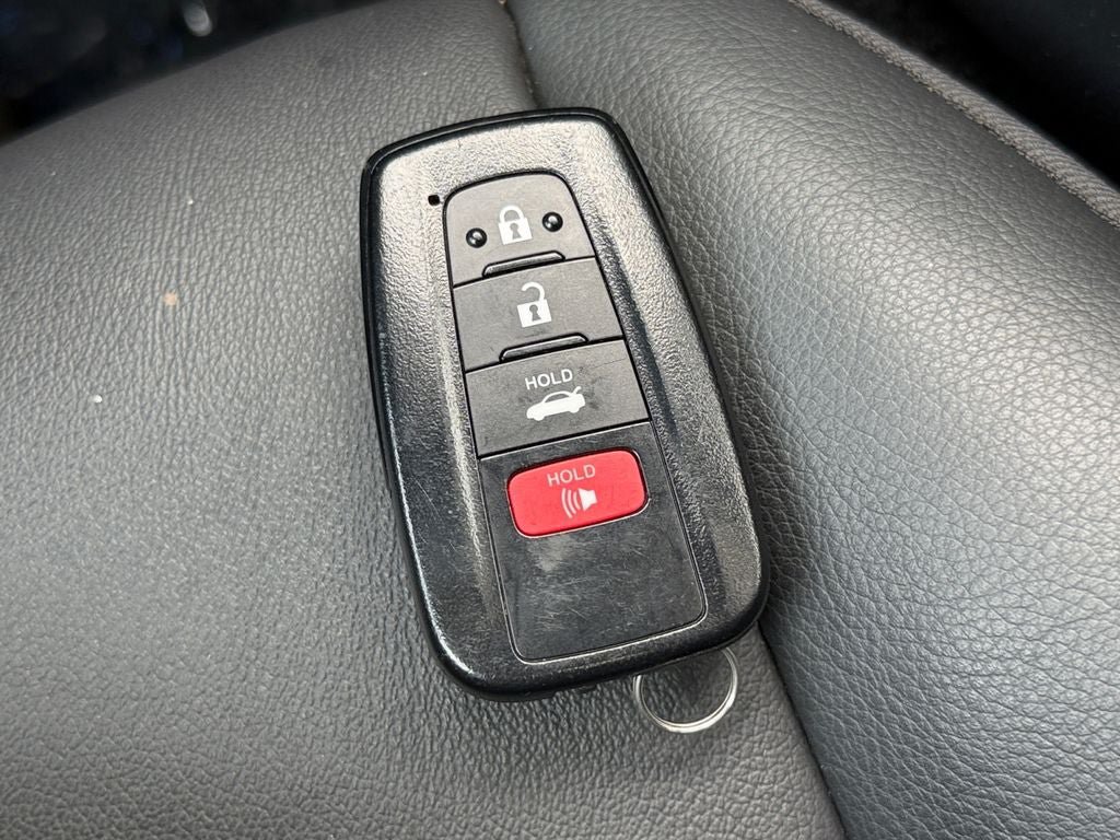 Used 2021 Toyota Camry XSE w/ Navigation Package AWD/4WD image 31