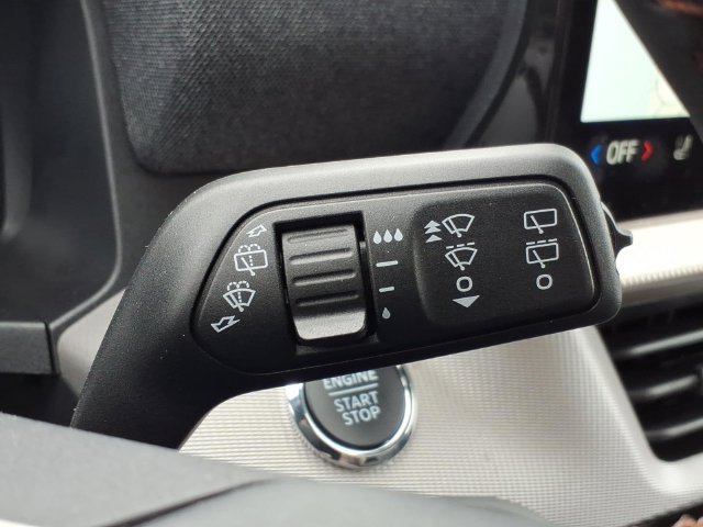 Used 2027 Ford Explorer Active w/ Active Comfort Package AWD/4WD image 34