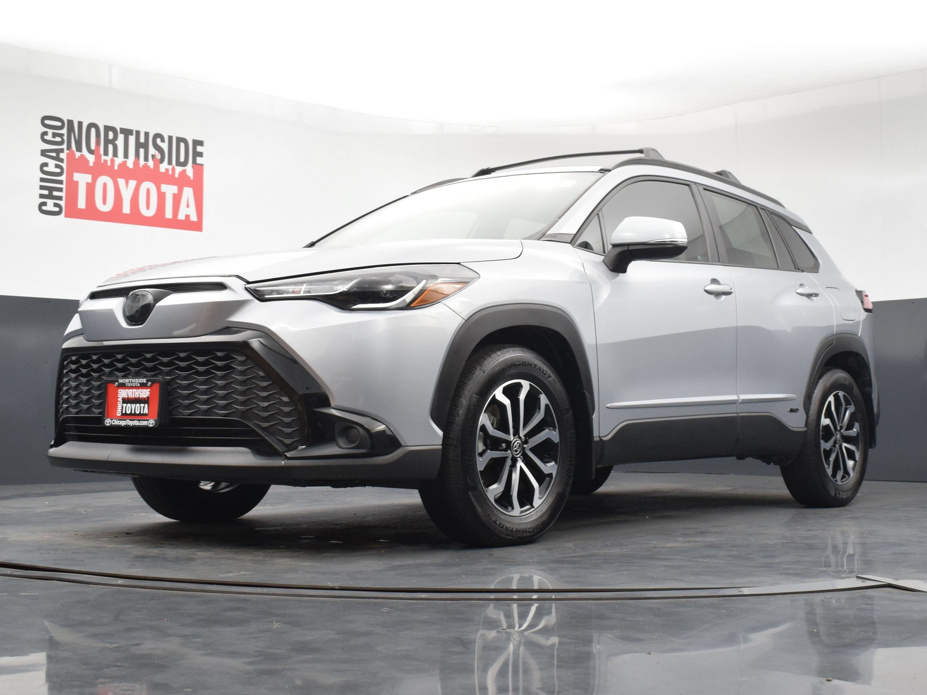 Used 2024 Toyota Corolla Cross AWD Hybrid image 32