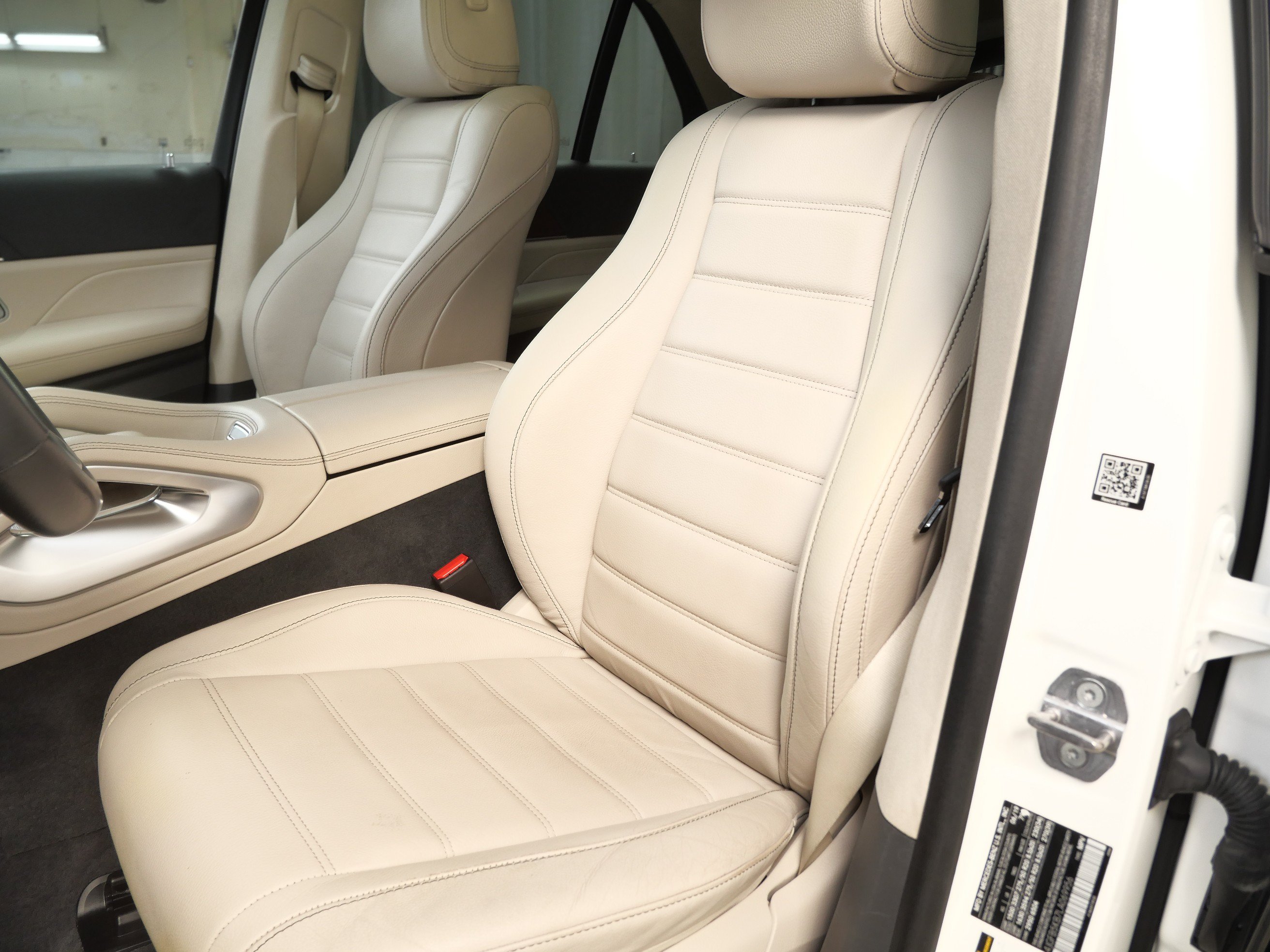 Used 2020 Mercedes-Benz GLE 450 4MATIC image 3