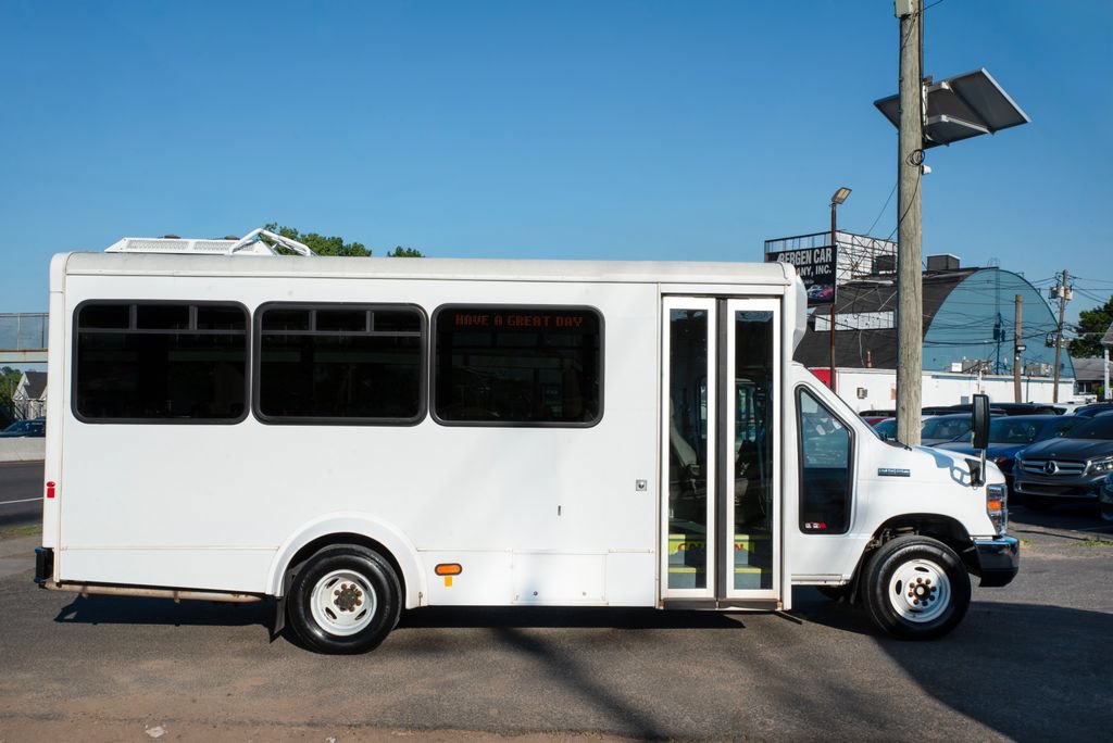 Used 2017 Ford E-450 and Econoline 450 Super Duty w/ Shuttle Bus Prep Package RWD image 12