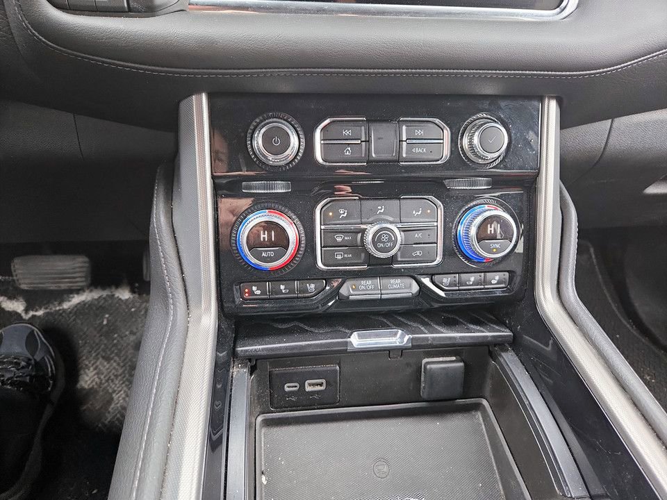 Used 2023 GMC Yukon Denali image 25