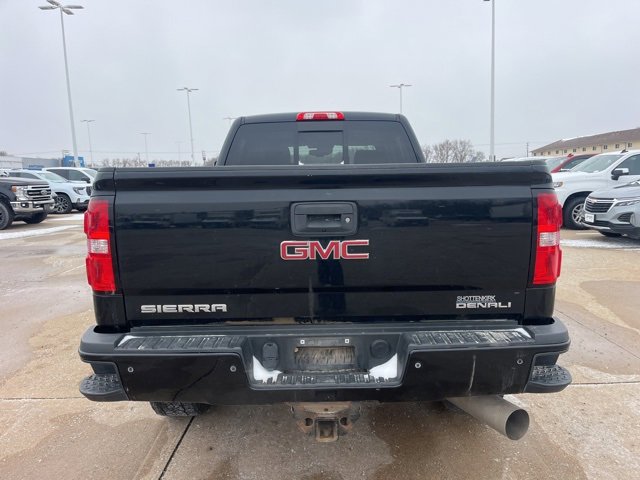 Used 2018 GMC Sierra 2500 Denali image 4