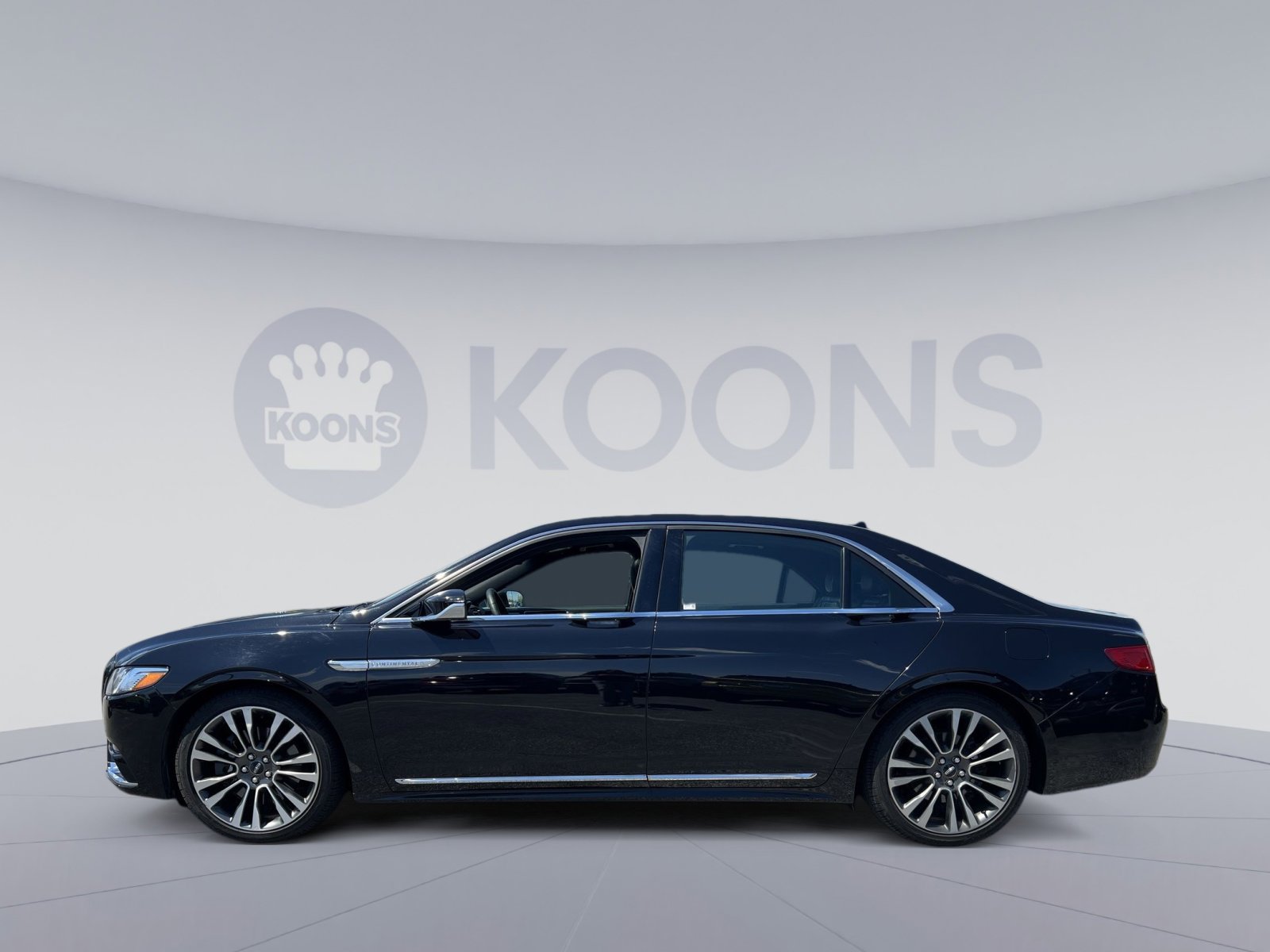Used 2020 Lincoln Continental AWD w/ Premium Package image 13