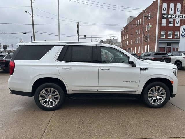 Used 2024 GMC Yukon Denali w/ LPO, Floor Liner Package image 6