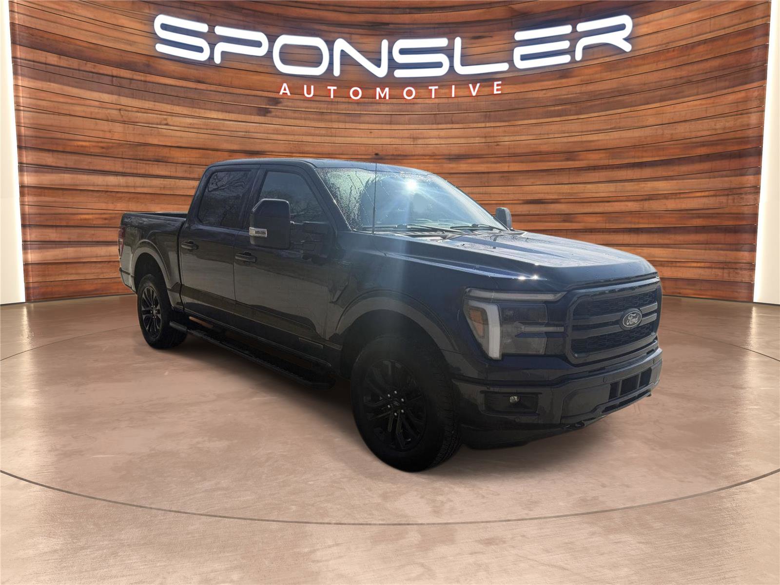 Used 2025 Ford F150 Lariat w/ Equipment Group 501A Mid image 9