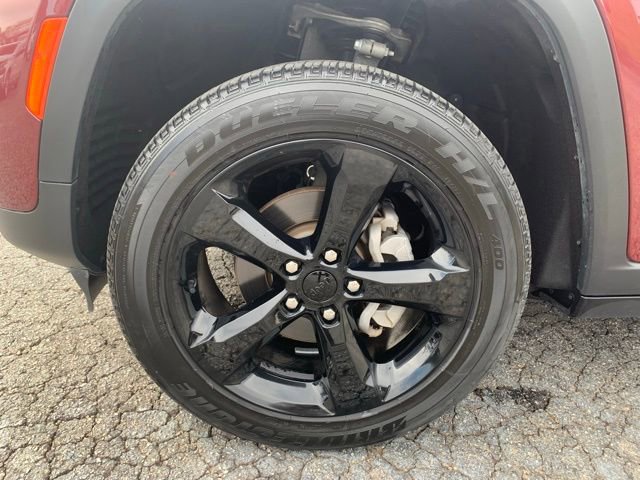 Used 2023 Jeep Grand Cherokee Altitude image 28