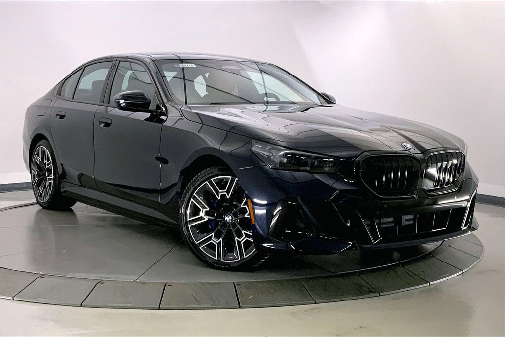 New 2026 BMW 550e xDrive image 1