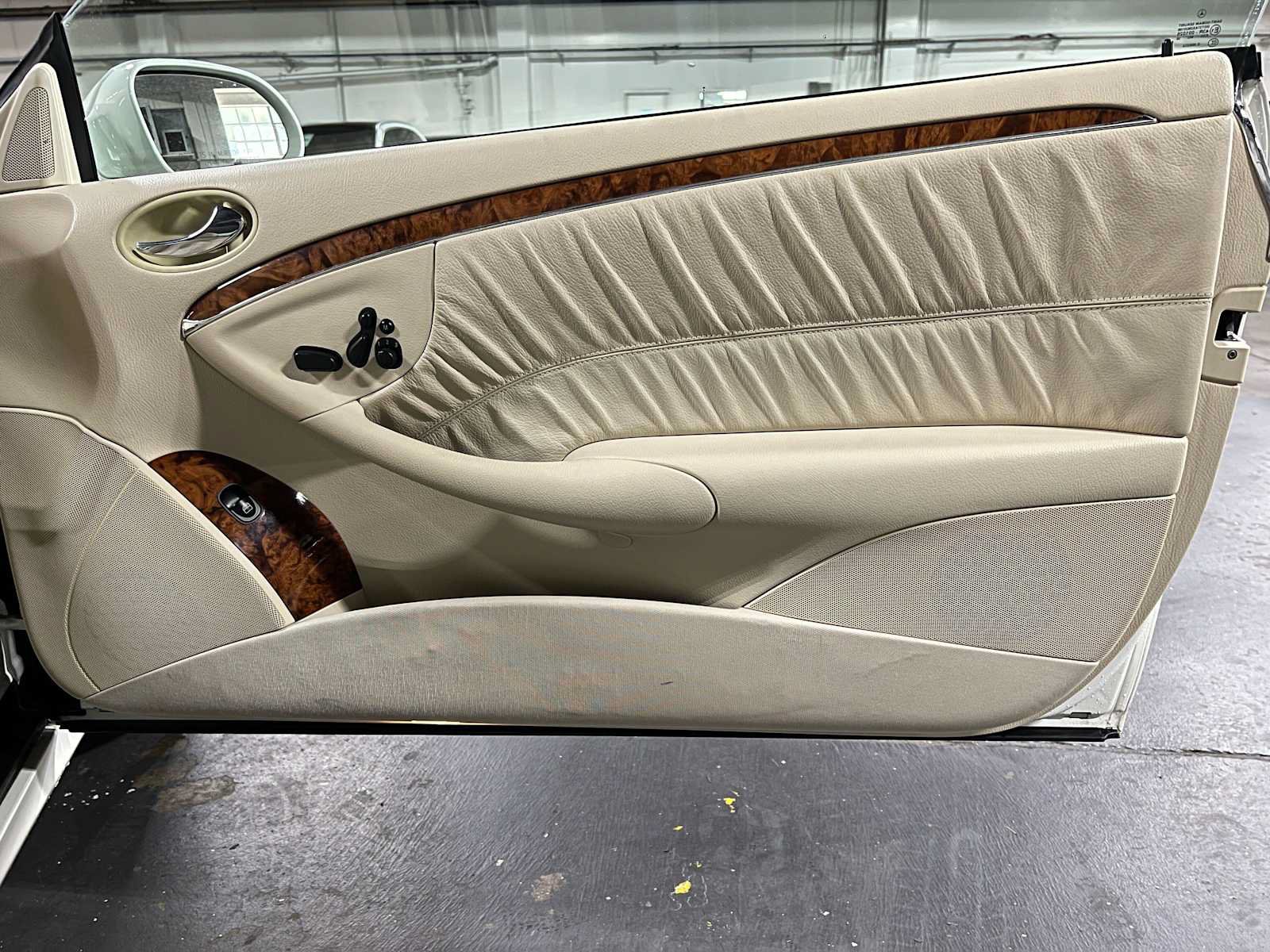 Used 2008 Mercedes-Benz CLK 350 Cabriolet image 10