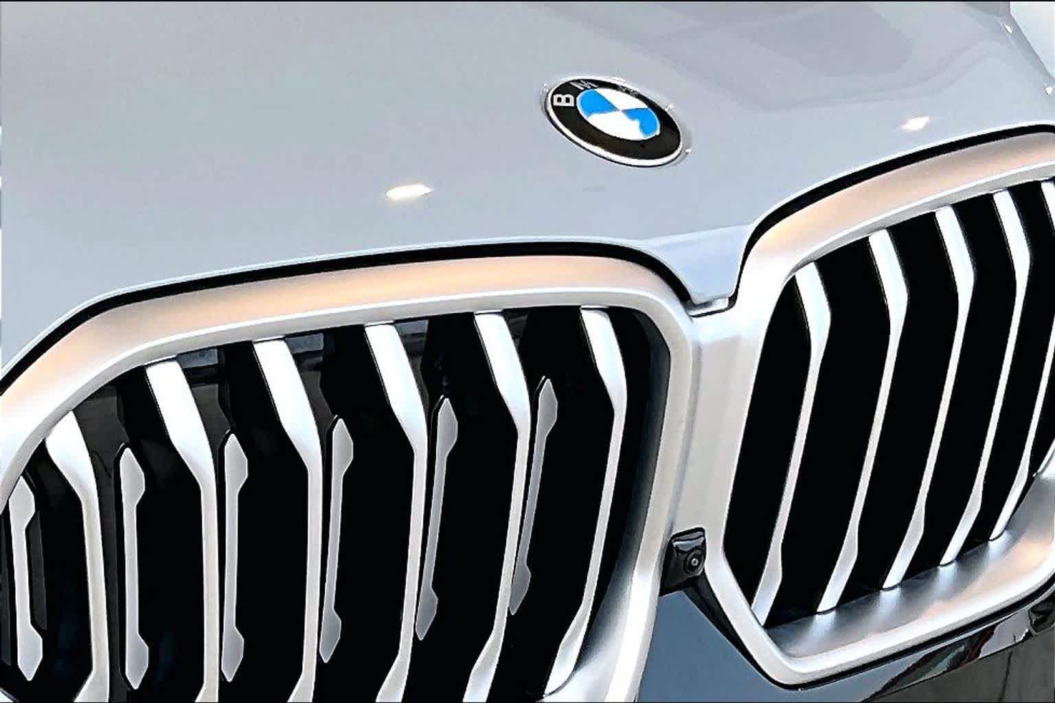 Used 2026 BMW X6 xDrive40i AWD/4WD image 29