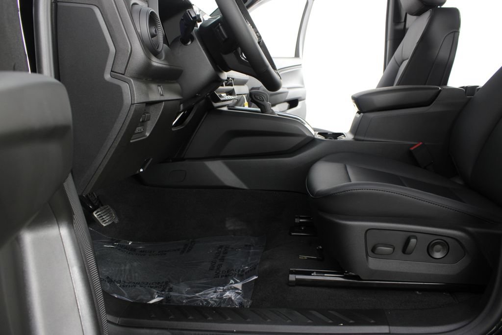 New 2026 Chevrolet Colorado Trail Boss AWD/4WD image 15