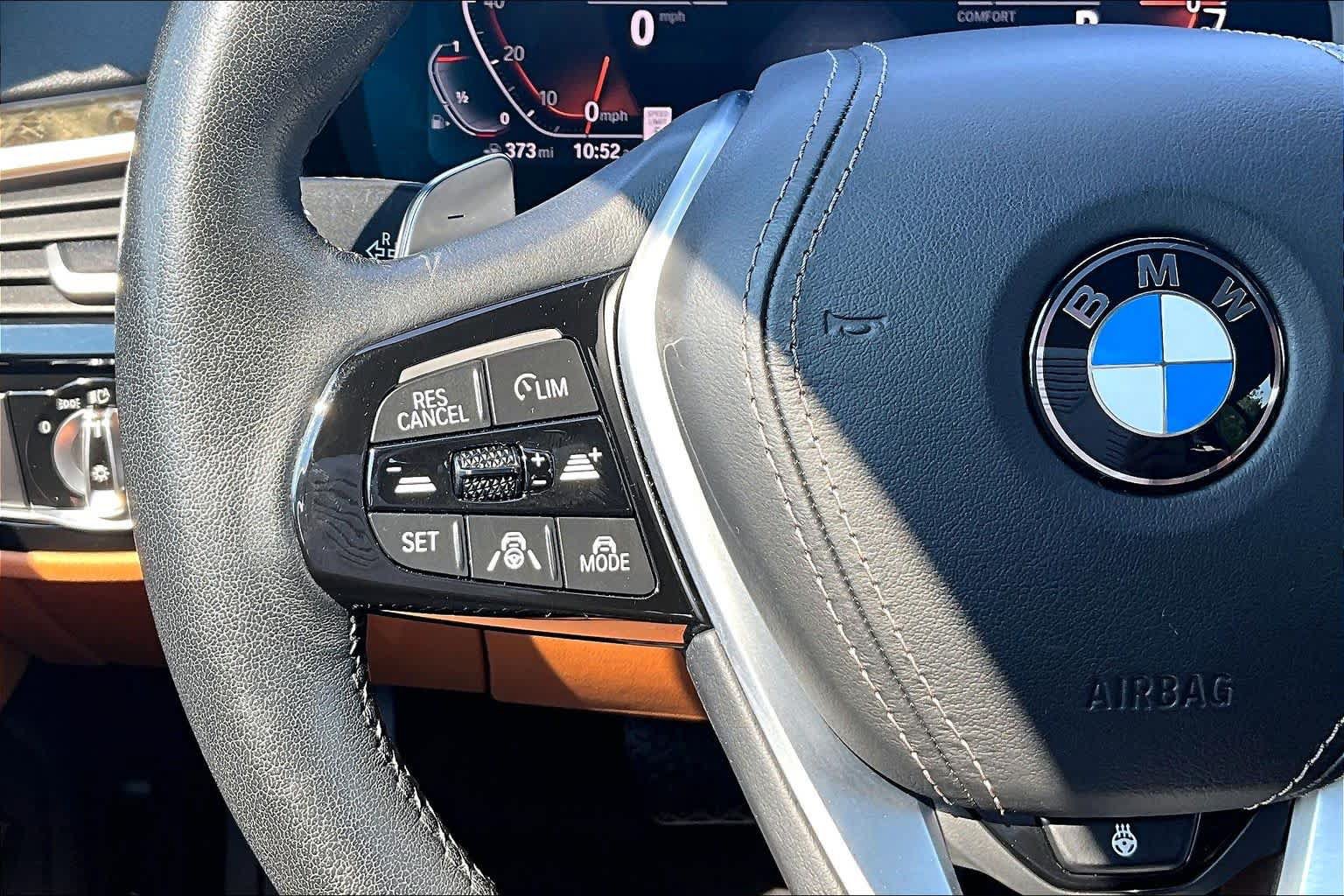 Used 2023 BMW 540i w/ Premium Package RWD image 25