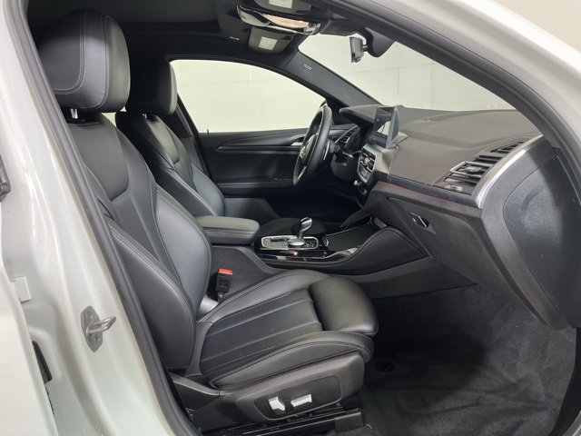 Used 2023 BMW X4 xDrive30i w/ M Sport Package image 22