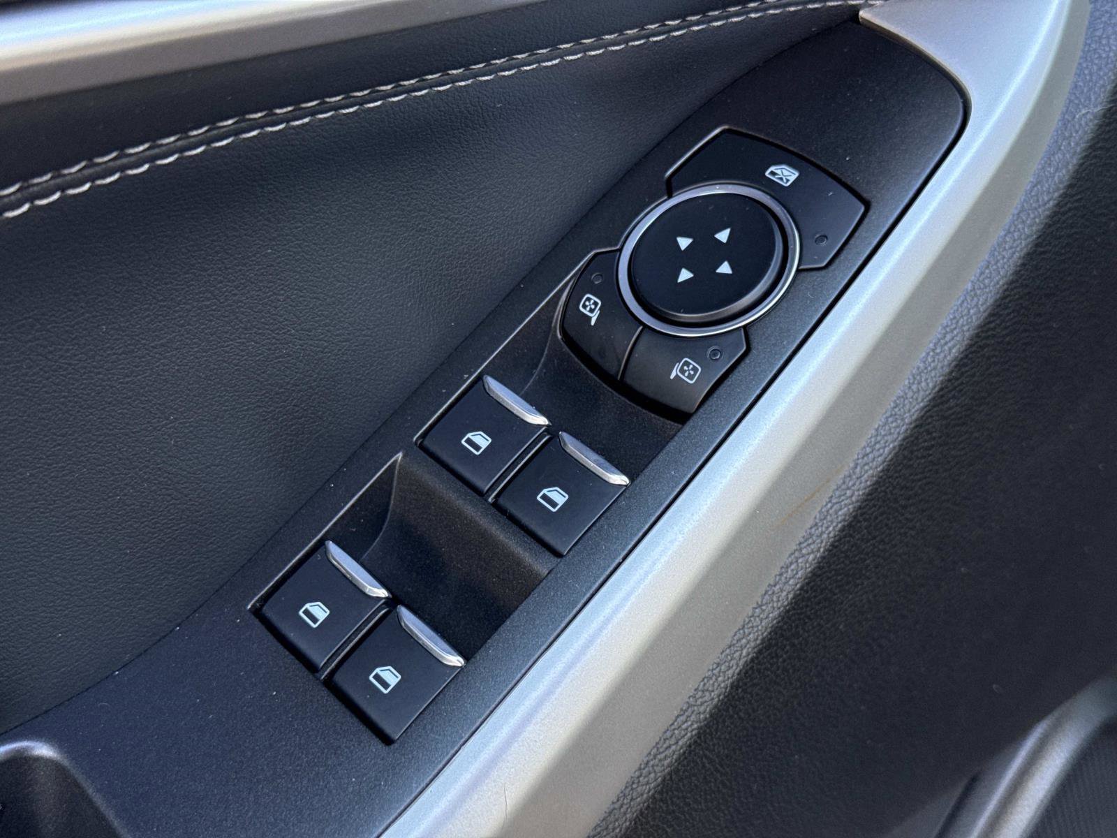 Used 2023 Ford Explorer XLT w/ Equipment Group 202A image 16