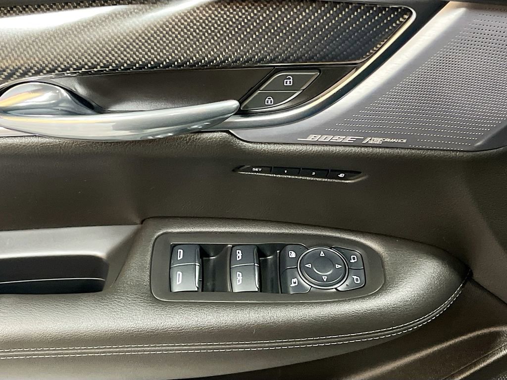 Used 2023 Cadillac XT6 Sport w/ Technology Package image 18