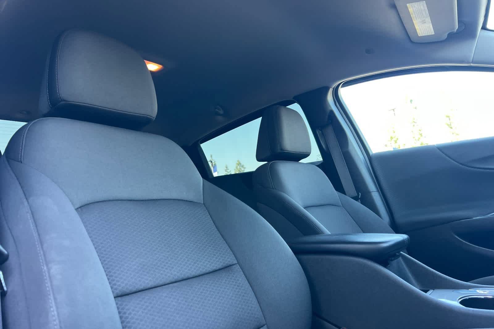 Used 2020 Chevrolet Malibu LT image 17