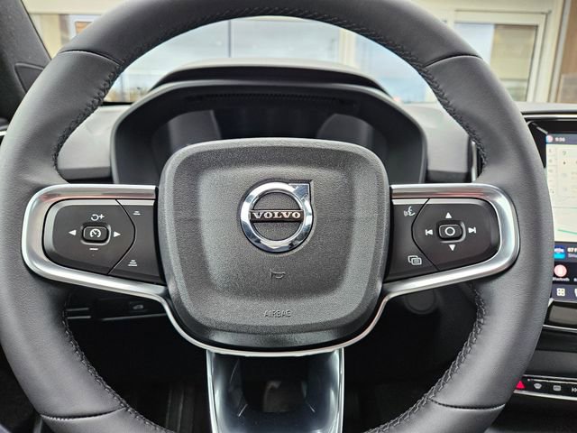 Used 2023 Volvo C40 P8 Recharge Ultimate image 20