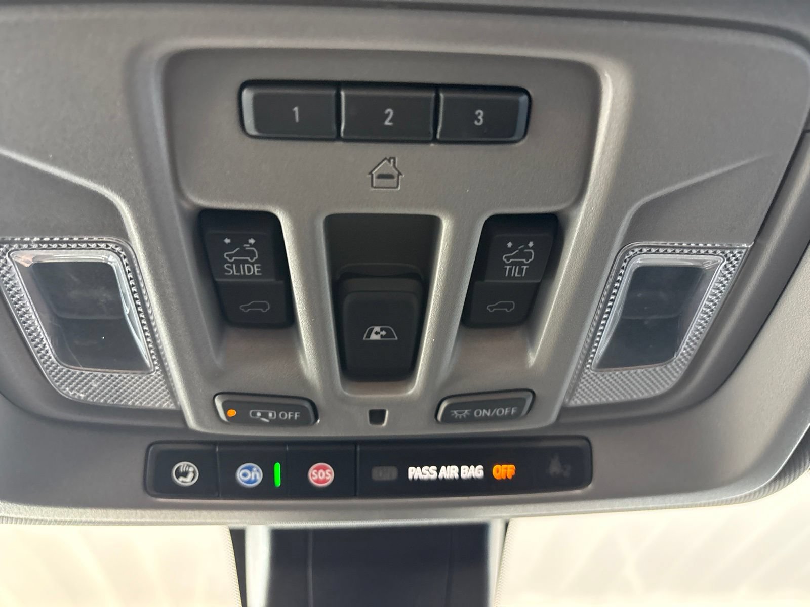 Used 2020 GMC Sierra 1500 Denali w/ Denali Ultimate Package AWD/4WD image 23