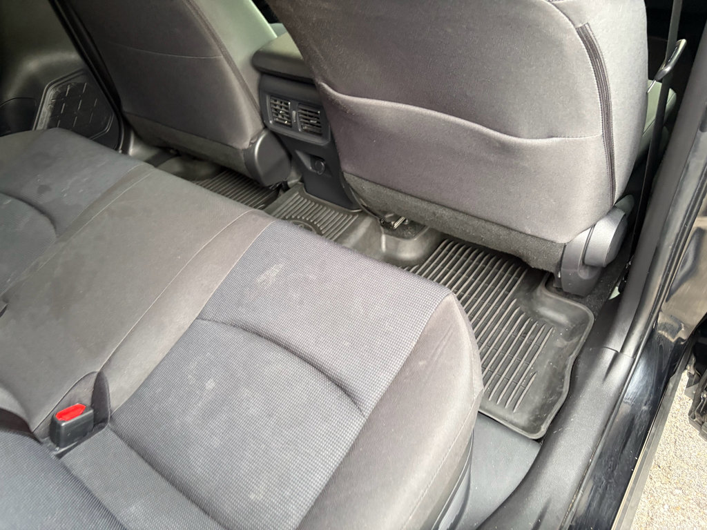 Used 2022 Toyota RAV4 LE AWD/4WD image 22