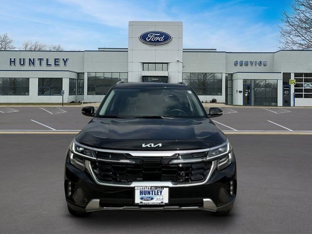 Used 2025 Kia Seltos SX w/ SX Sunroof Package AWD/4WD image 3