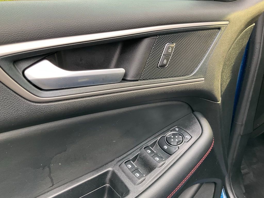 Used 2024 Ford Edge ST-Line image 17