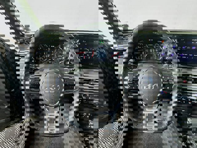 Used 2024 Kia K5 GT-Line image 11