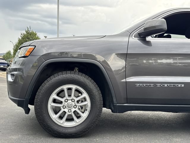 Used 2018 Jeep Grand Cherokee Laredo AWD/4WD image 27