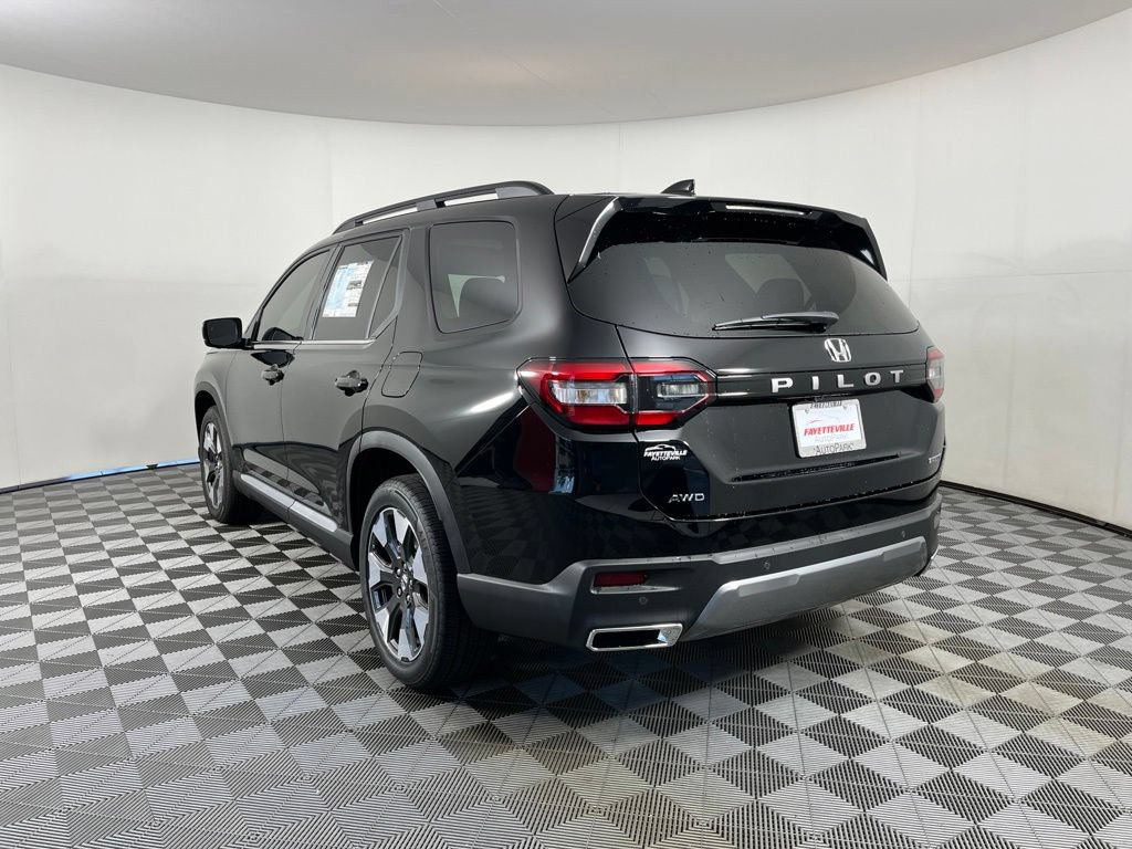 New 2026 Honda Pilot Touring image 3