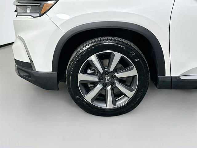 Used 2025 Honda Pilot Touring image 38