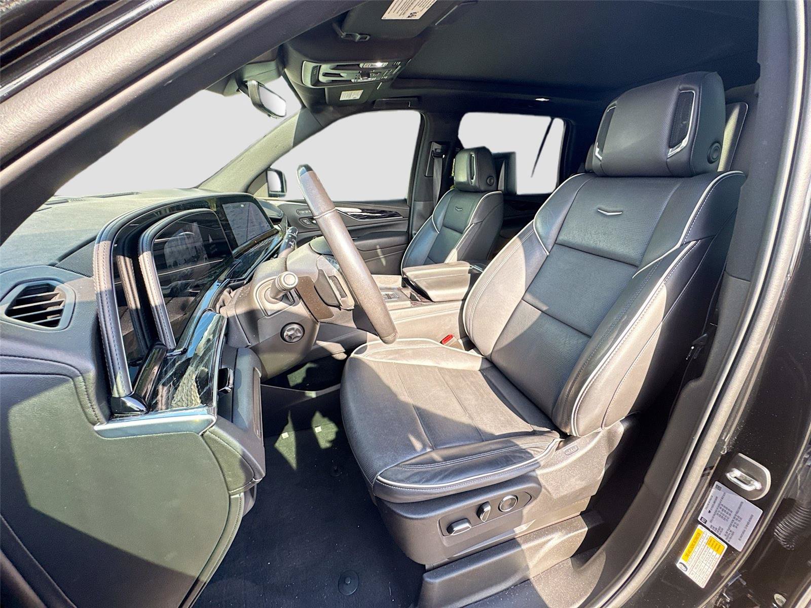 Used 2021 Cadillac Escalade Sport RWD image 11
