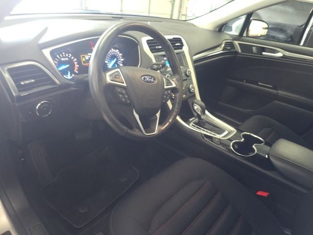 Used 2014 Ford Fusion SE w/ Equipment Group 201A image 15