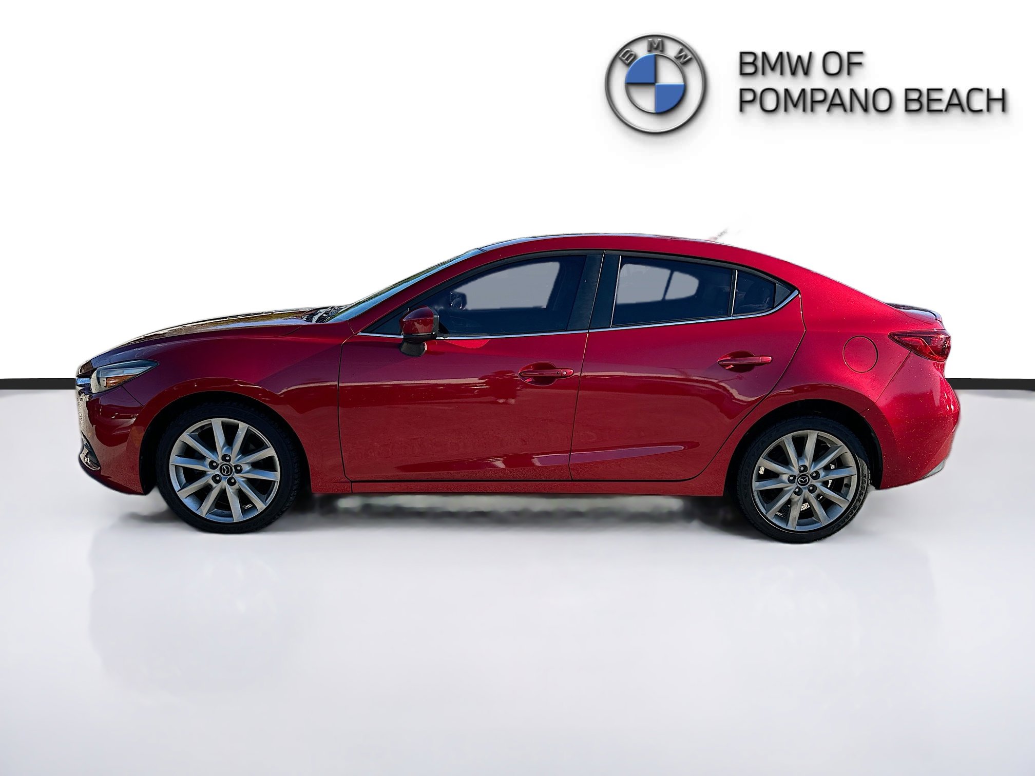 Used 2017 MAZDA MAZDA3 Touring w/ Popular Equipment Package image 4