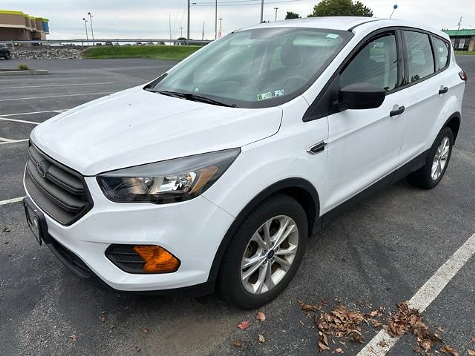 Used 2019 Ford Escape S FWD image 3