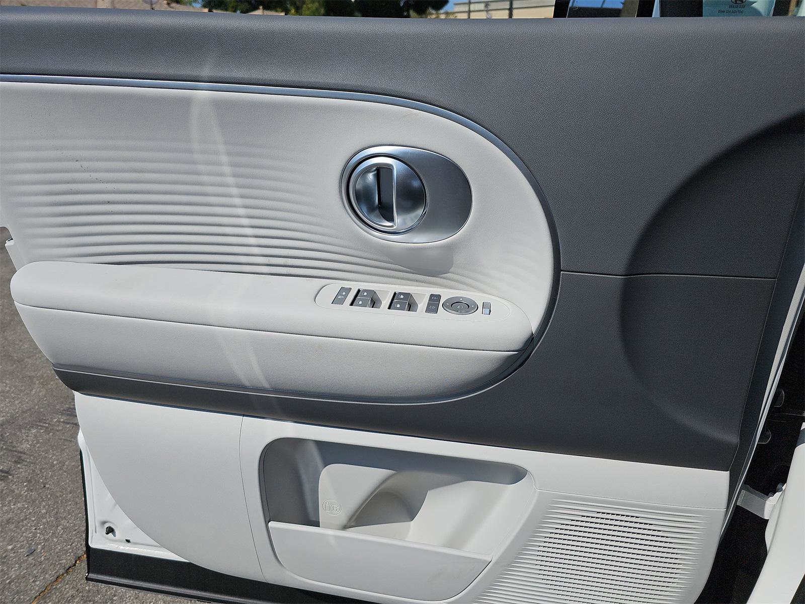 New 2026 Hyundai Ioniq 9 SEL image 30