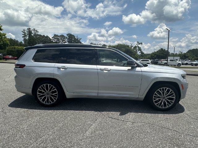Used 2024 Jeep Grand Cherokee L Summit AWD/4WD image 6