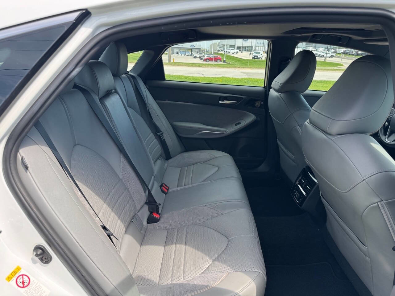 Used 2019 Toyota Avalon Touring w/ Advanced Safety Package FWD image 13