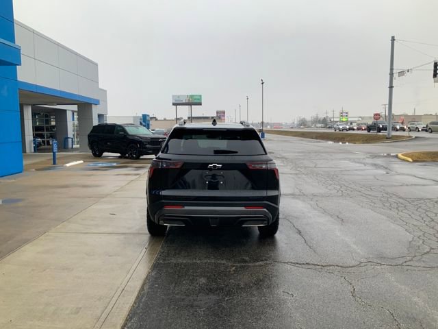 Used 2025 Chevrolet Equinox ACTIV w/ Safety and Technology Package image 8