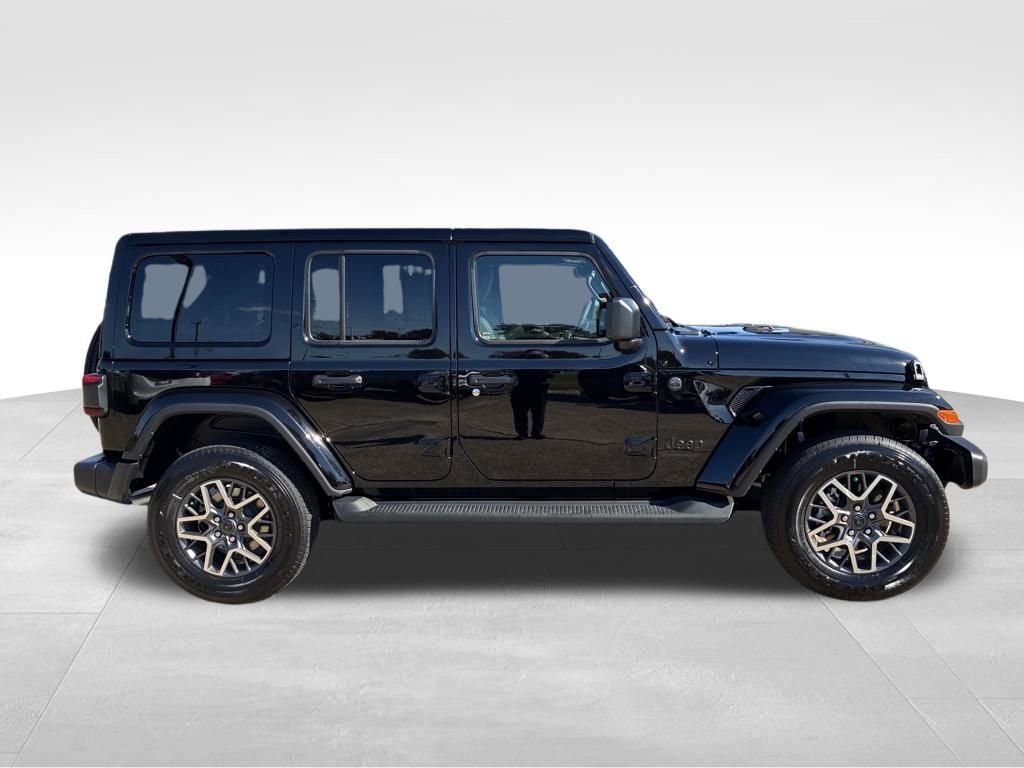 New 2025 Jeep Wrangler Sahara image 6