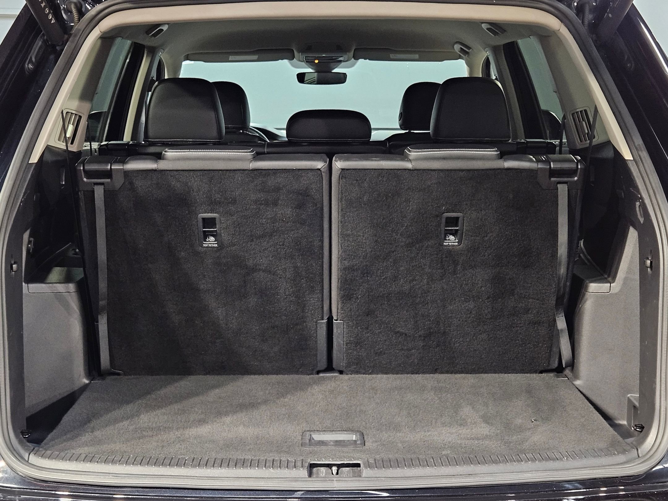 Used 2024 Volkswagen Atlas SE image 18