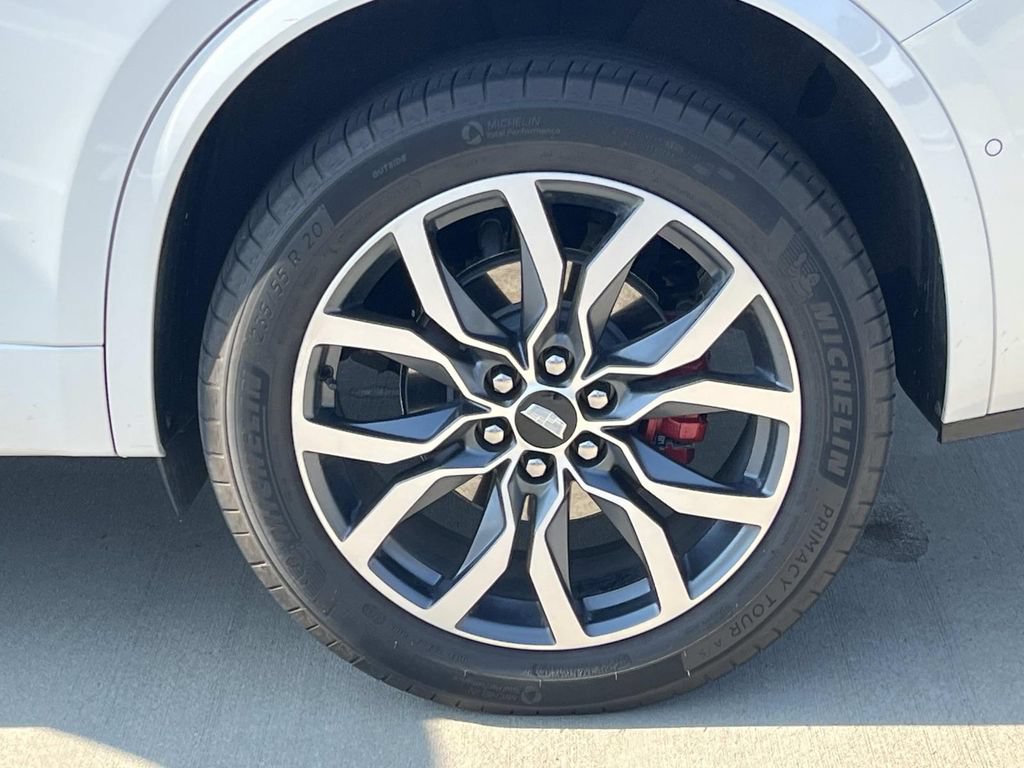 Certified 2024 Cadillac XT6 Sport w/ Platinum Package AWD/4WD image 11