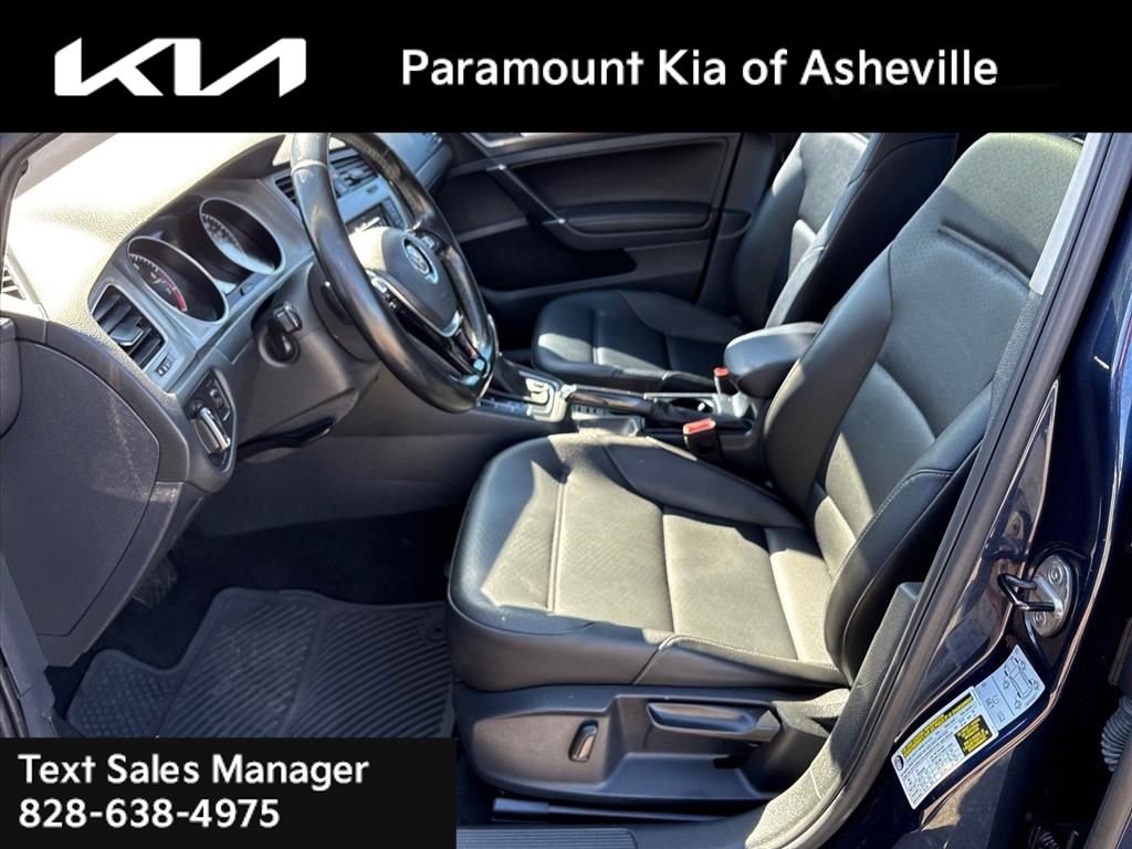 Used 2017 Volkswagen Golf S FWD image 18
